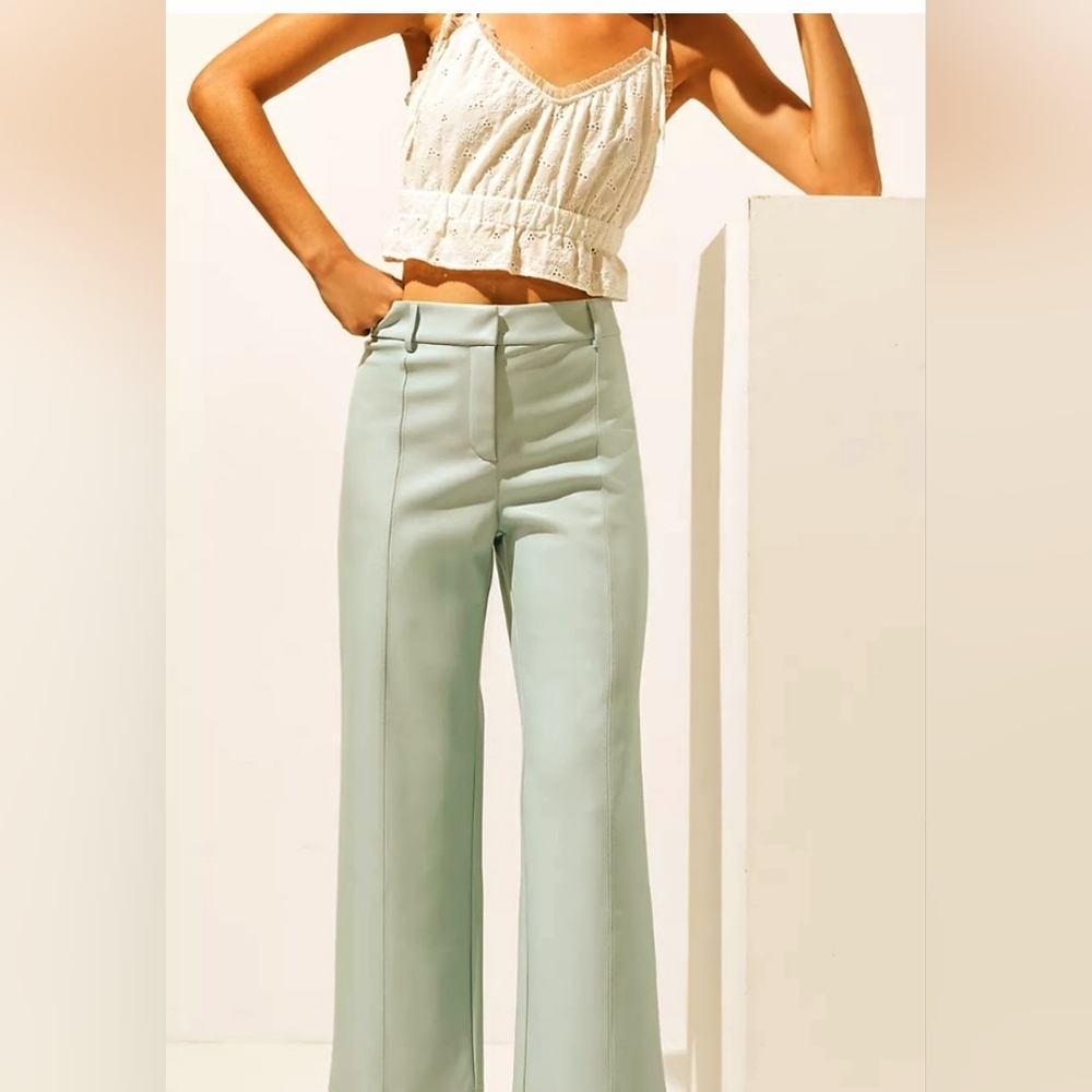 *final price* Avec Les Filles wide leg pants front seam soft spring green sz 4